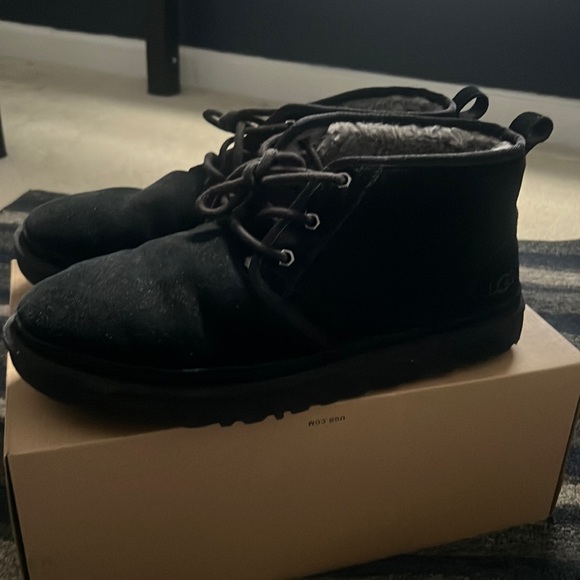 Ugg boots size 12 - Picture 1 of 6